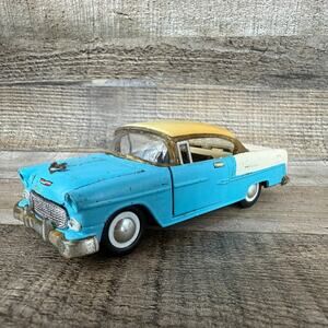 Vintage Chevrolet Bel Air Under License 1955 1:24 Scale Motormax Model Car Chevy